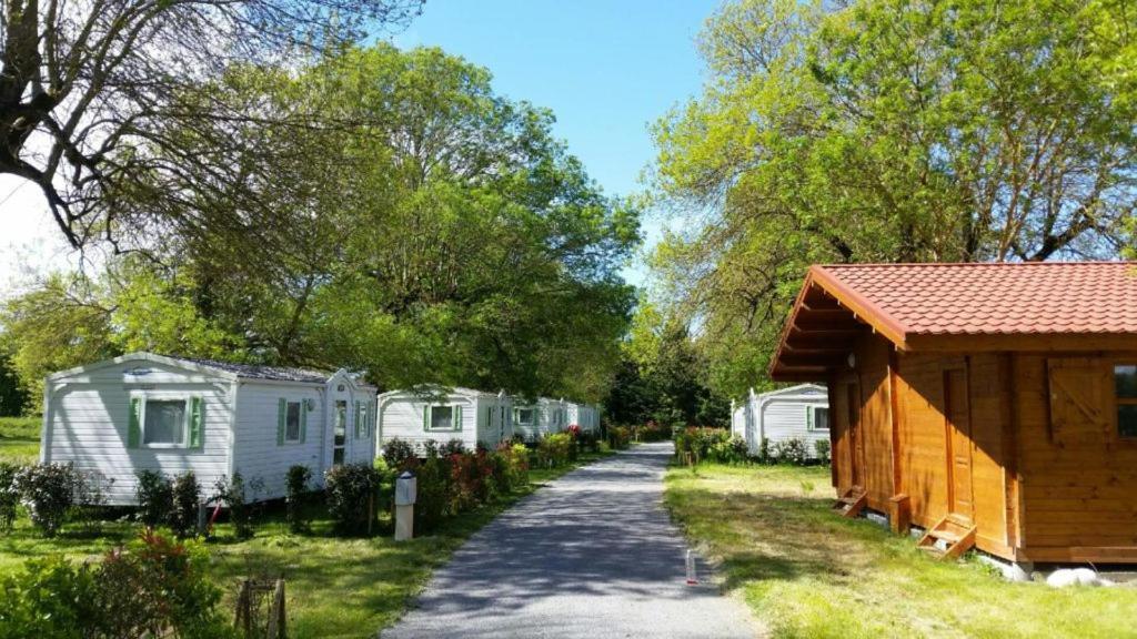 Camping Les 2 Salamandres Arces-sur-Gironde Eksteriør billede