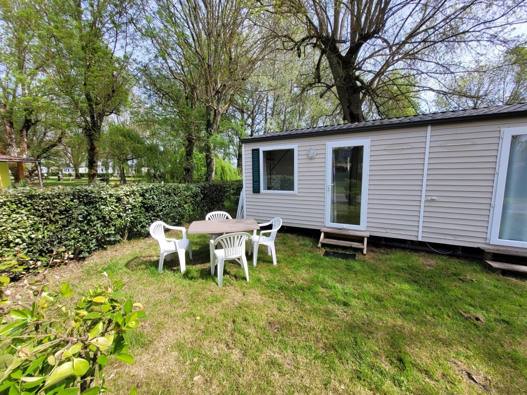 Camping Les 2 Salamandres Arces-sur-Gironde Eksteriør billede