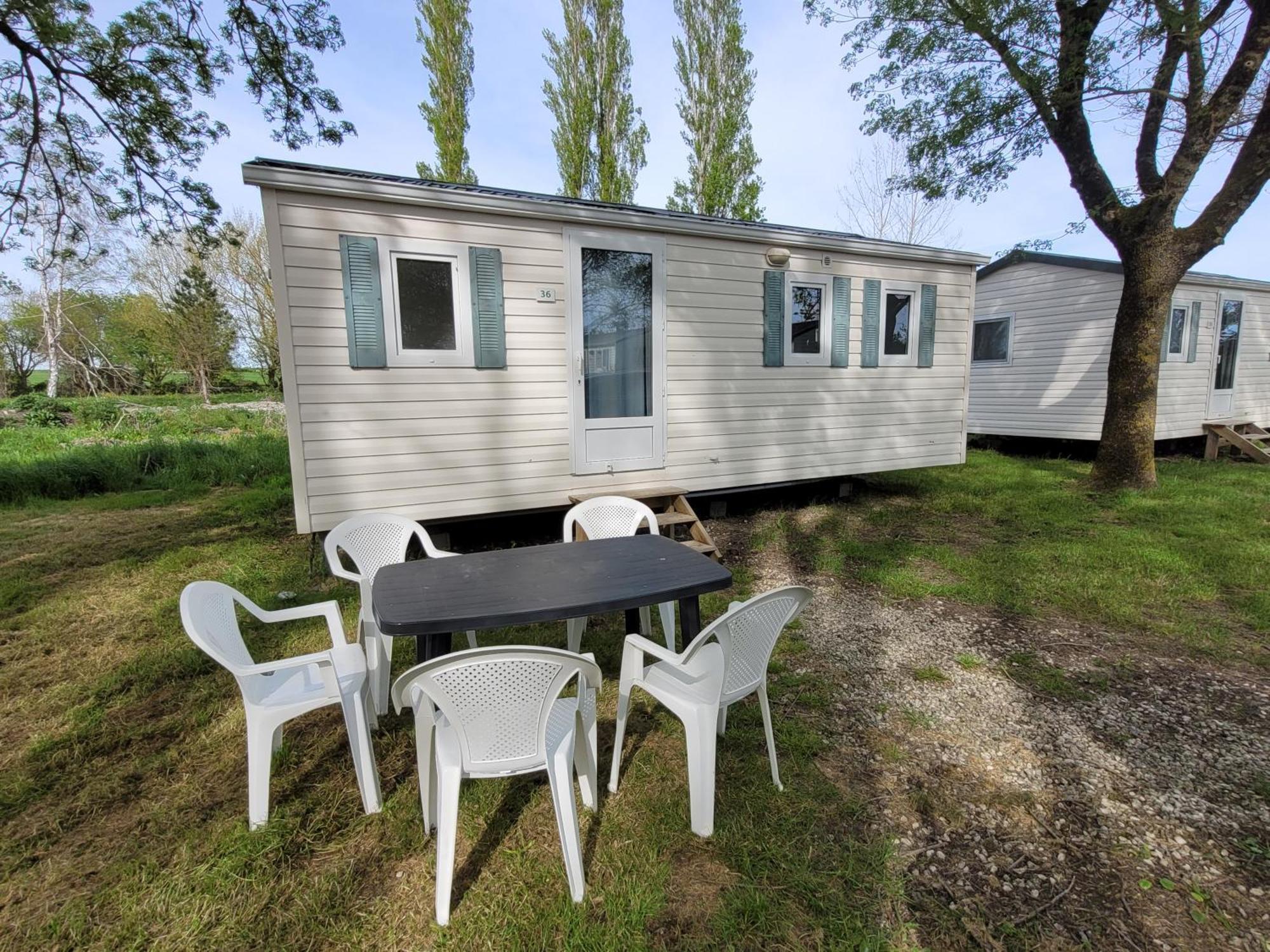 Camping Les 2 Salamandres Arces-sur-Gironde Eksteriør billede